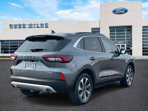 2025 Ford Escape Platinum
