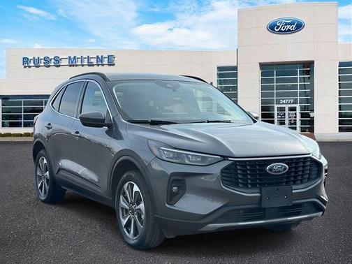 2025 Ford Escape Platinum