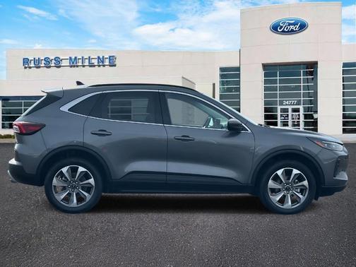 2025 Ford Escape Platinum