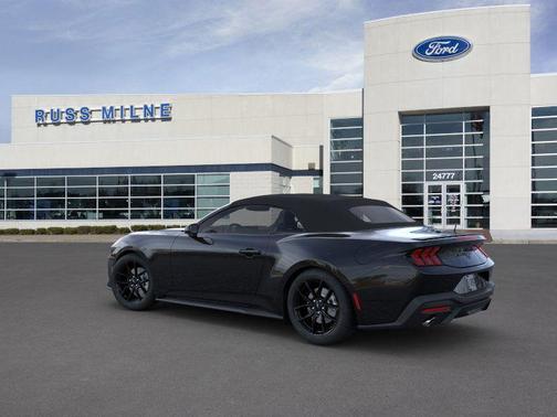 2025 Ford Mustang EcoBoost