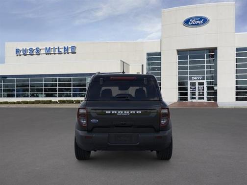 Shadow 2026 Ford Bronco Sport Outer Banks