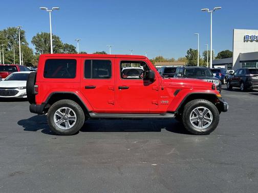 2021 Jeep Wrangler Unlimited Sahara