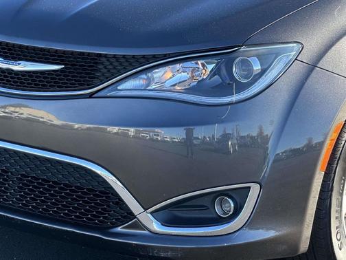 2018 Chrysler Pacifica Touring-L Plus