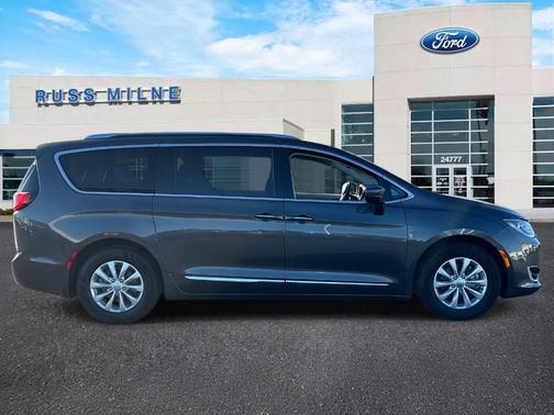 2018 Chrysler Pacifica Touring-L Plus