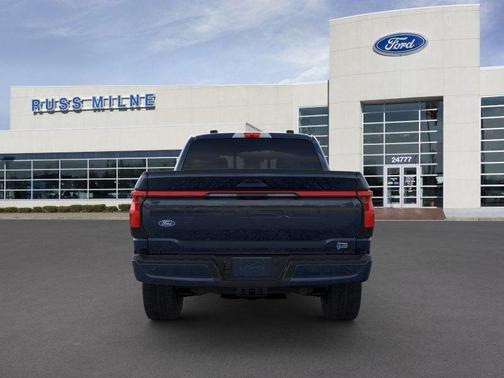 2025 Ford F-150 Lightning LARIAT