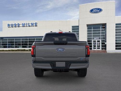 2025 Ford F-150 Lightning XLT