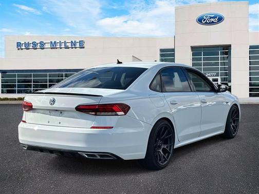 2020 Volkswagen Passat 2.0T R-Line