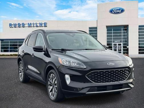 2020 Ford Escape Titanium