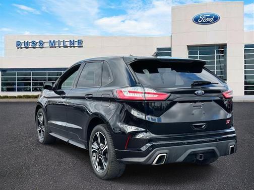 2022 Ford Edge ST