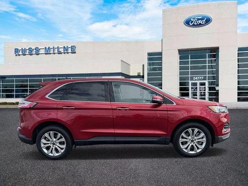 2023 Ford Edge Titanium