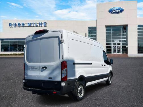 2024 Ford Transit-250 148 WB Medium Roof Cargo
