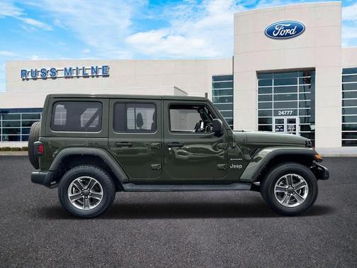 2022 Jeep Wrangler Unlimited Sahara