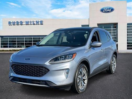 2022 Ford Escape Titanium