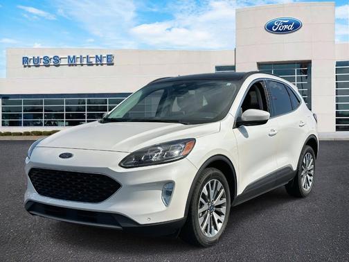 2022 Ford Escape Titanium