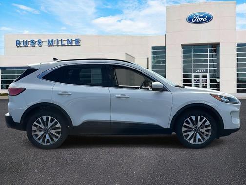 2022 Ford Escape Titanium