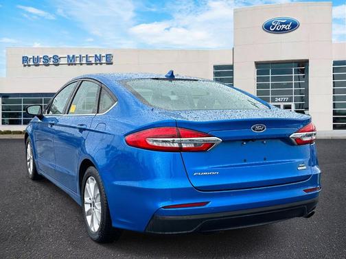 2020 Ford Fusion SE