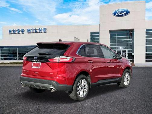 2023 Ford Edge Titanium