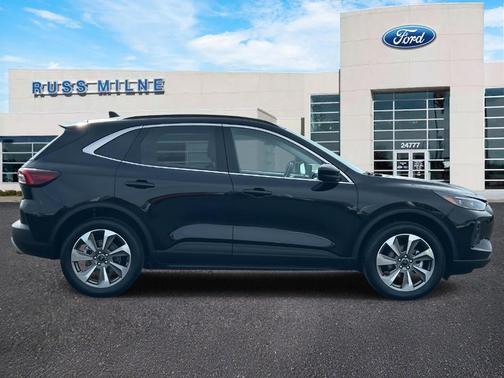 2025 Ford Escape Platinum