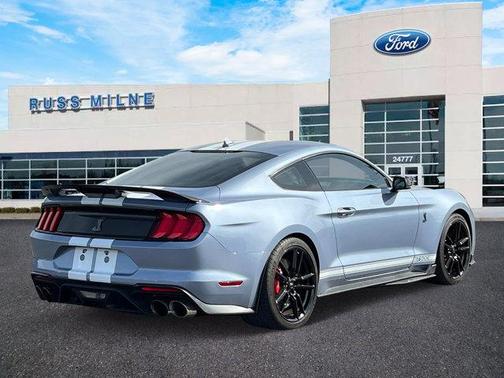 2022 Ford Shelby GT500 Base