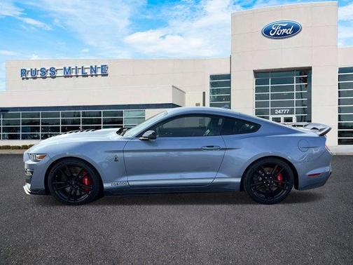 2022 Ford Shelby GT500 Base