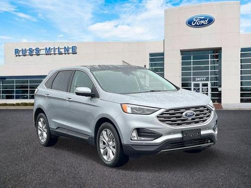 2022 Ford Edge Titanium