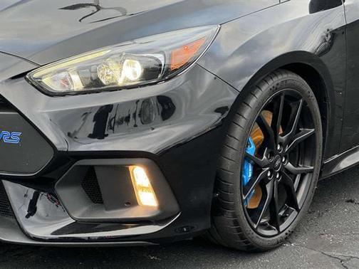 2017 Ford Focus RS Base