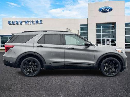 2023 Ford Explorer ST-Line