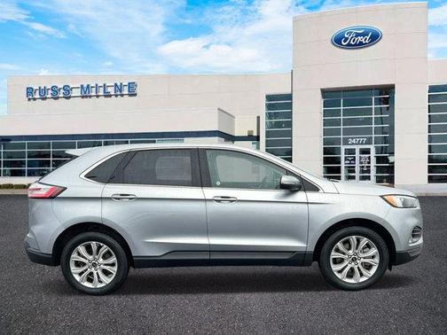 2023 Ford Edge Titanium