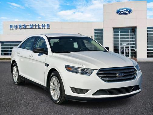 2018 Ford Taurus SE