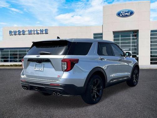 2022 Ford Explorer ST