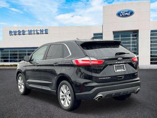 2023 Ford Edge Titanium