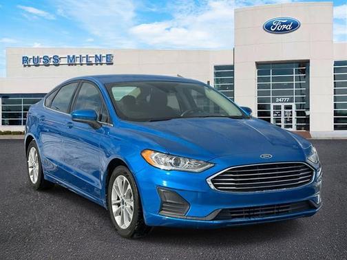 2020 Ford Fusion SE