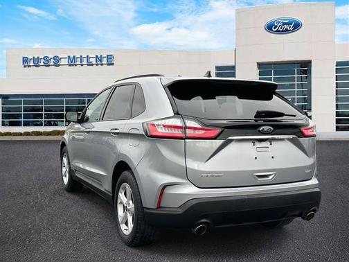 2020 Ford Edge SE