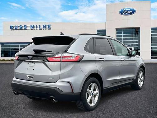 2020 Ford Edge SE