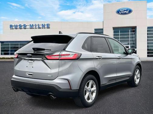2020 Ford Edge SE