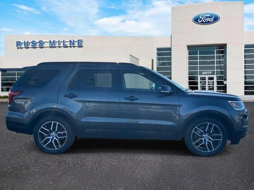 2019 Ford Explorer sport