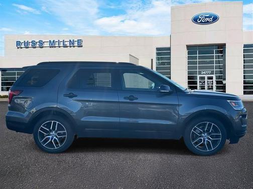 2019 Ford Explorer sport