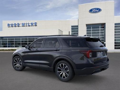 Agate Black 2026 Ford Explorer ST-Line