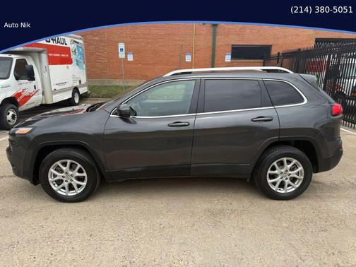 Granite Crystal Metallic Clearcoat 2015 Jeep Cherokee Sport