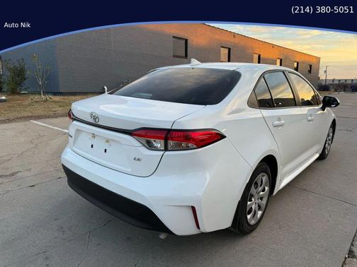 Ice Cap 2025 Toyota Corolla LE