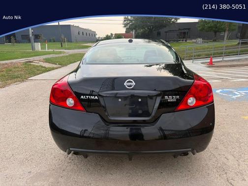 Black 2010 Nissan Altima 3.5 SR