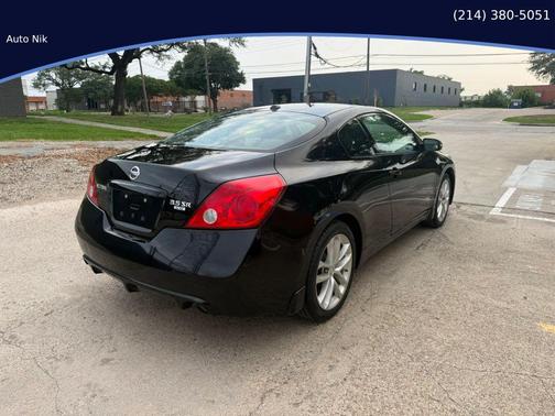 Black 2010 Nissan Altima 3.5 SR