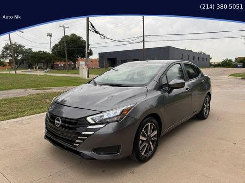 Gray 2025 Nissan Versa 1.6 SV