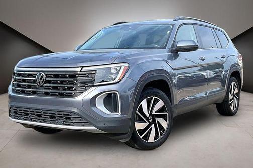 Platinum Gray Metallic 2024 Volkswagen Atlas 2.0T SE w/Technology