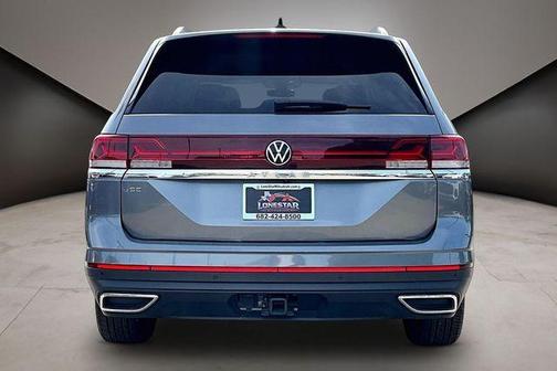 Platinum Gray Metallic 2024 Volkswagen Atlas 2.0T SE w/Technology