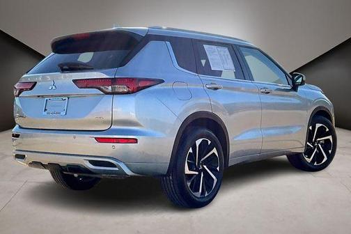2023 Mitsubishi Outlander SEL