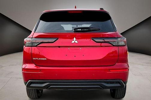 2026 Mitsubishi Outlander ES