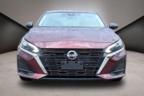 Garnet Pearl 2024 Nissan Altima 2.5 SV