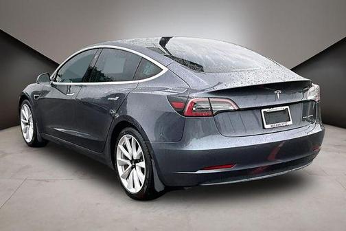 Gray 2019 Tesla Model 3 Long Range