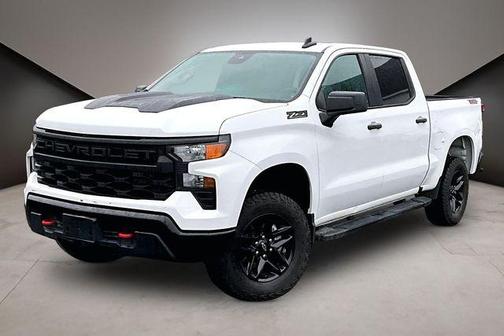 Summit White 2024 Chevrolet Silverado 1500 Custom Trail Boss